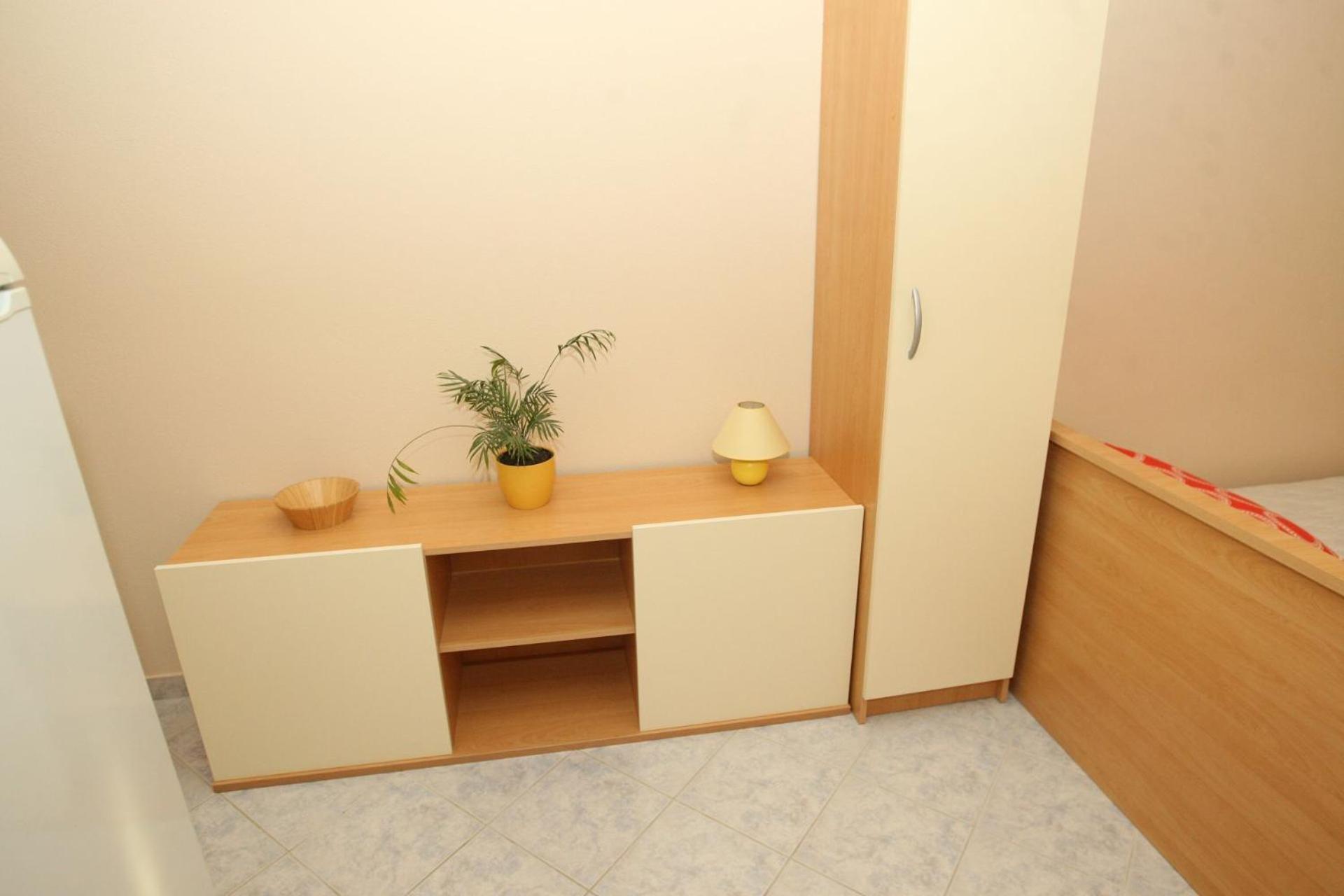 Apts Mladen - family friendly Vrsi Exteriör bild