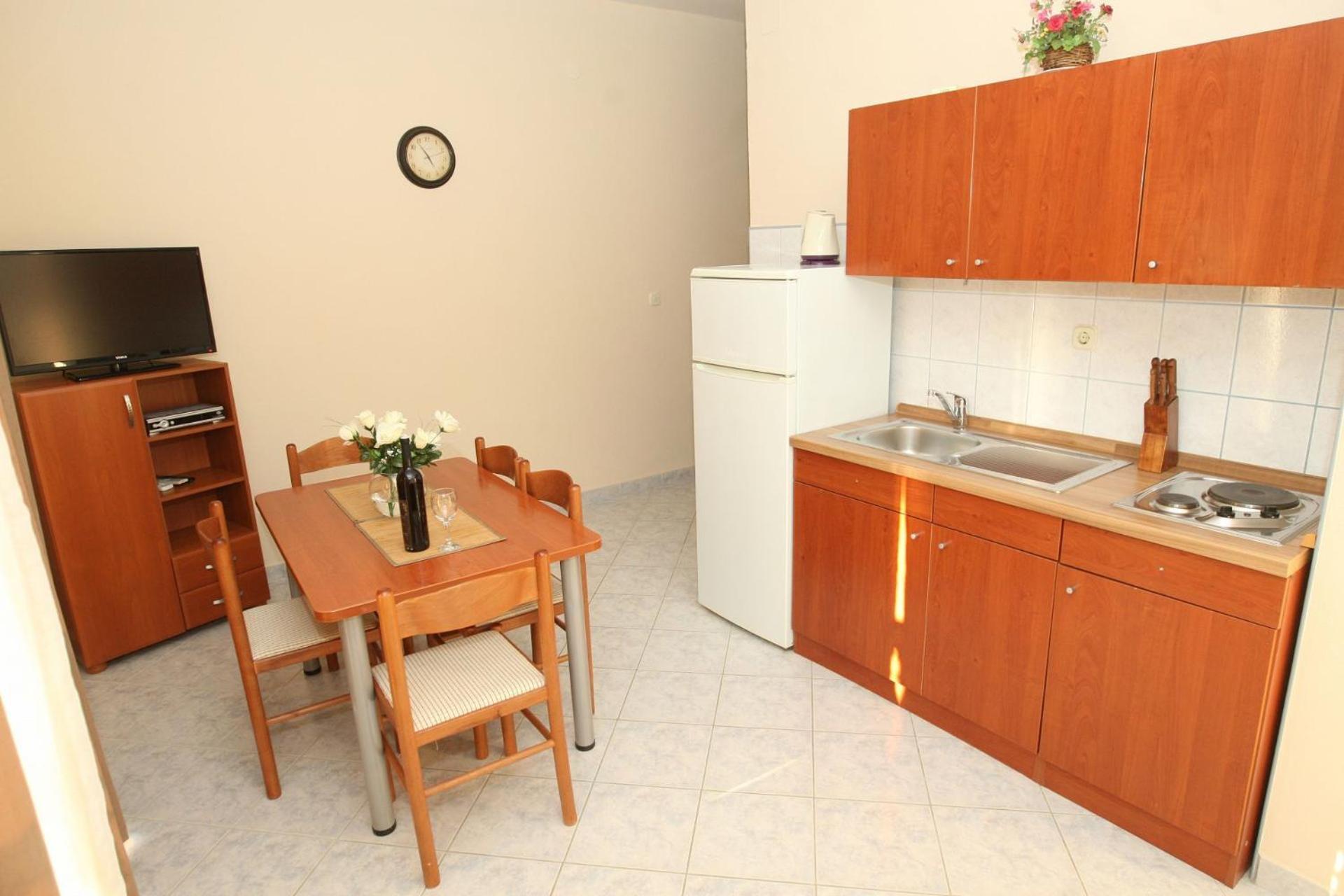 Apts Mladen - family friendly Vrsi Exteriör bild